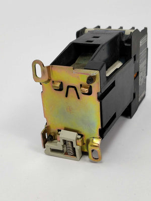 TELEMECANIQUE CA3 DN40 Control relay