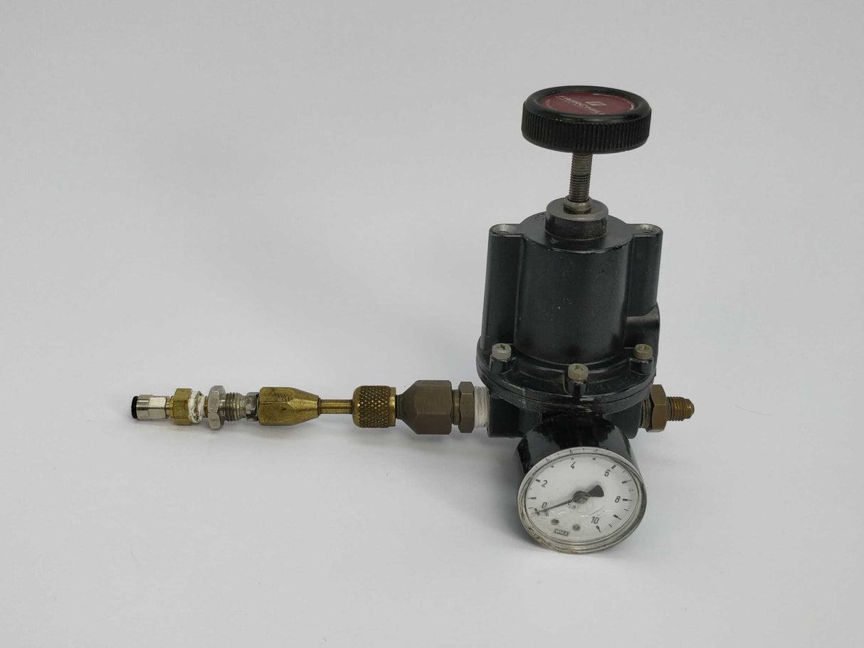 Fairchild Model 10 Pneumatic Precision Regulator