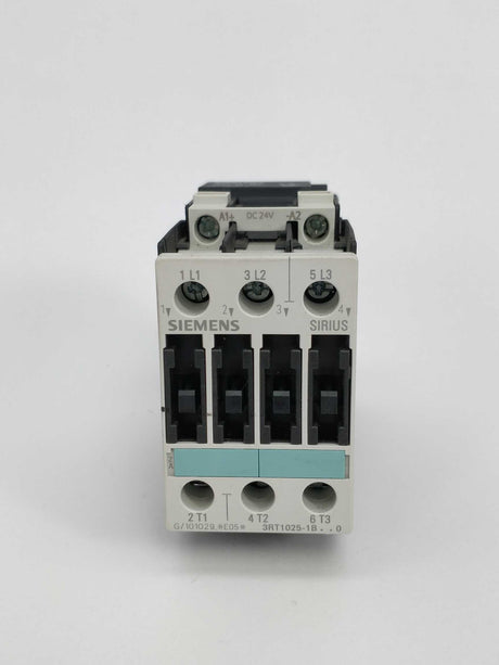 Siemens 3RT1025-1BB40 Power contactor E:05 & 3RT1926-1BB00