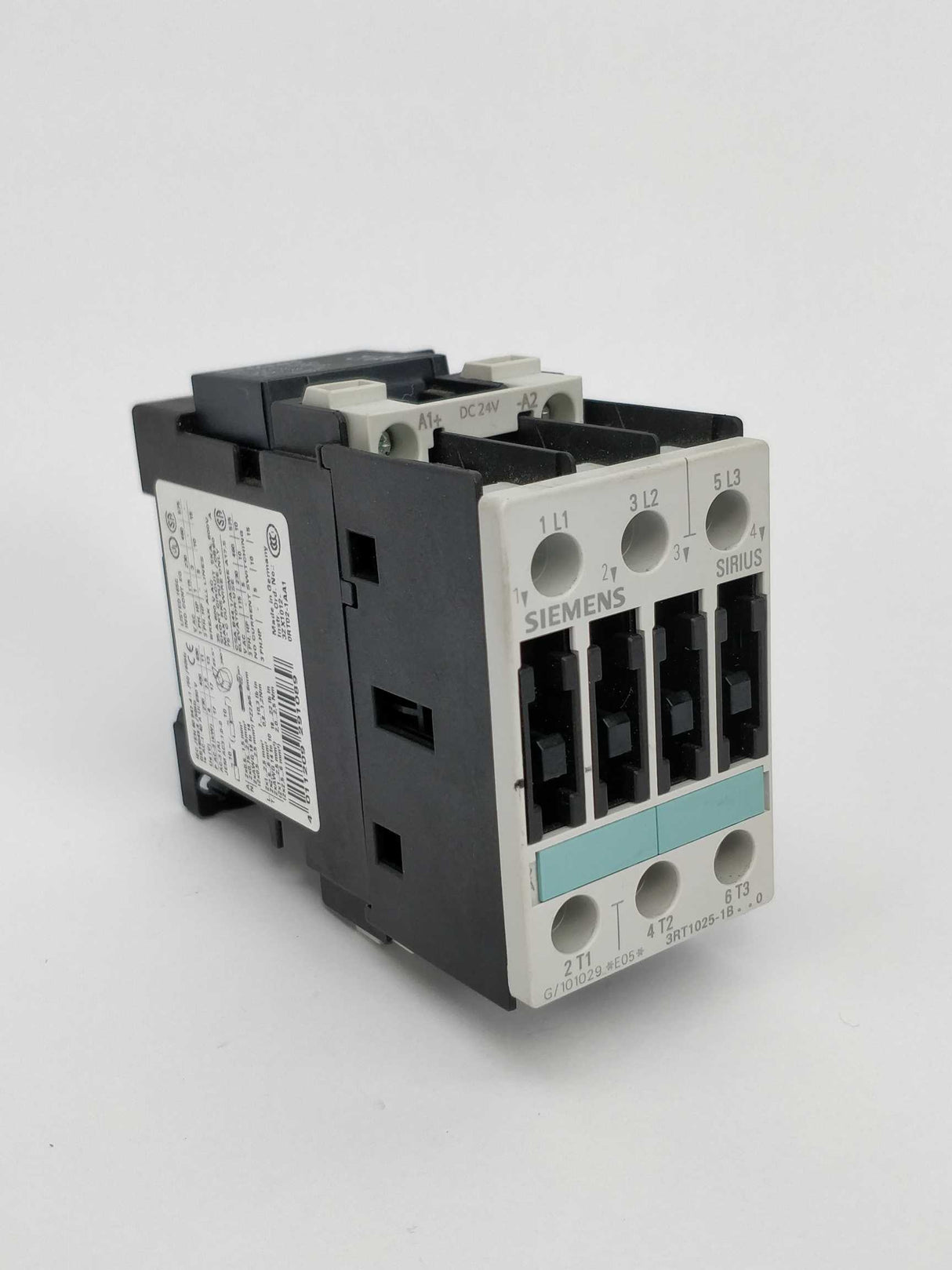 Siemens 3RT1025-1BB40 Power contactor E:05 & 3RT1926-1BB00