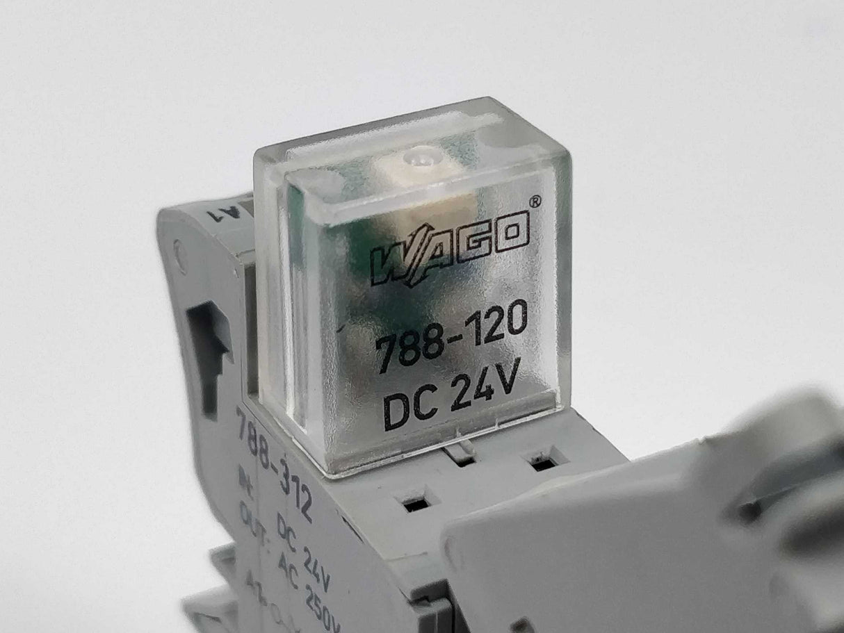 Wago 788-312 Relay + 788-120 + RT424024