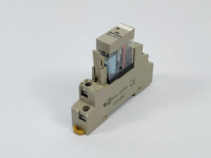 OMRON G2R-1-SN (S) Relay with base P2RF-05-E