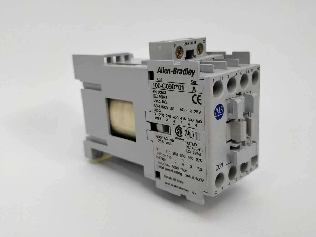 ALLEN-BRADLEY 100-C09D*01 Ser A overload relay Max 600VAC 25A