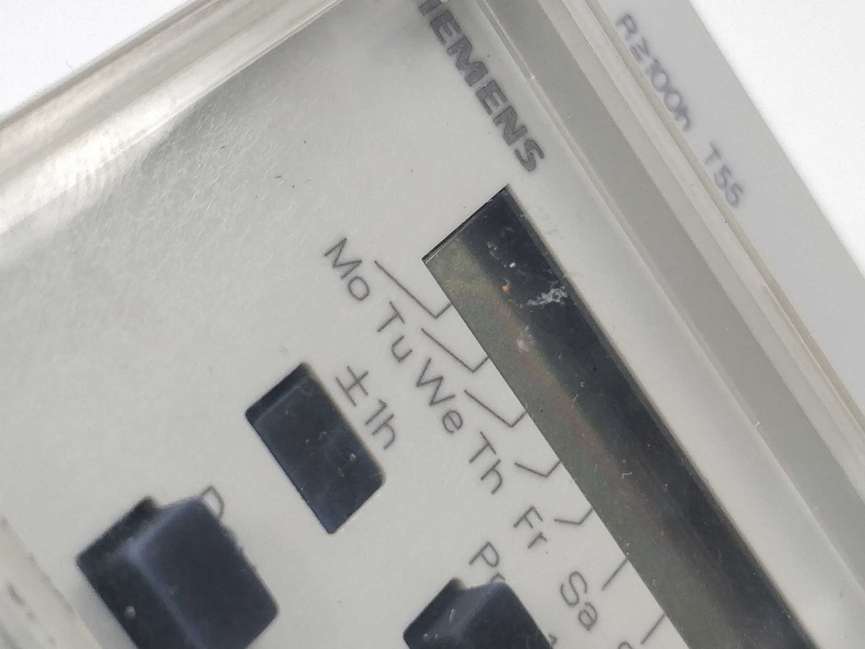 Siemens 7LF3521-0A Timer 220...240V~ 50Hz 230V~ 60Hz