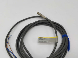 OMRON E2E-X1B1 Proximity switch