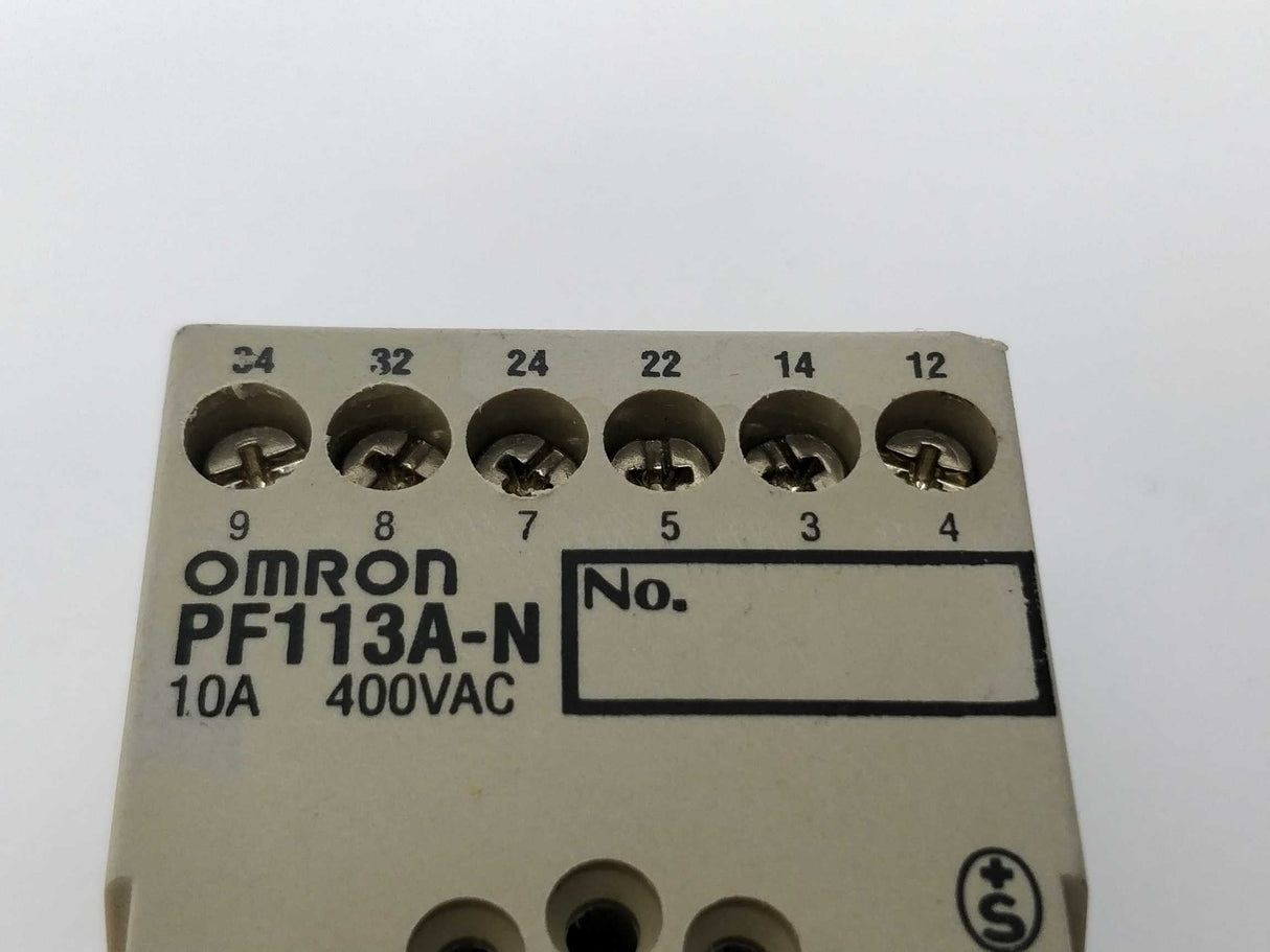 OMRON PF113A-N Relay socket 10A 400VAC