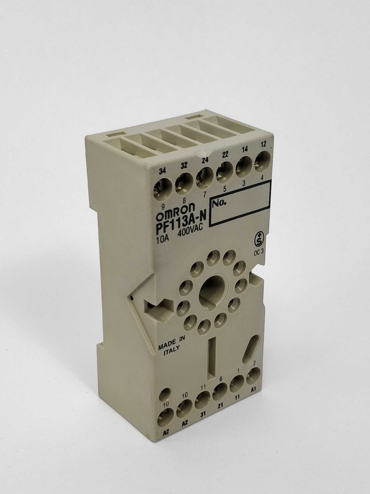 OMRON PF113A-N Relay socket 10A 400VAC