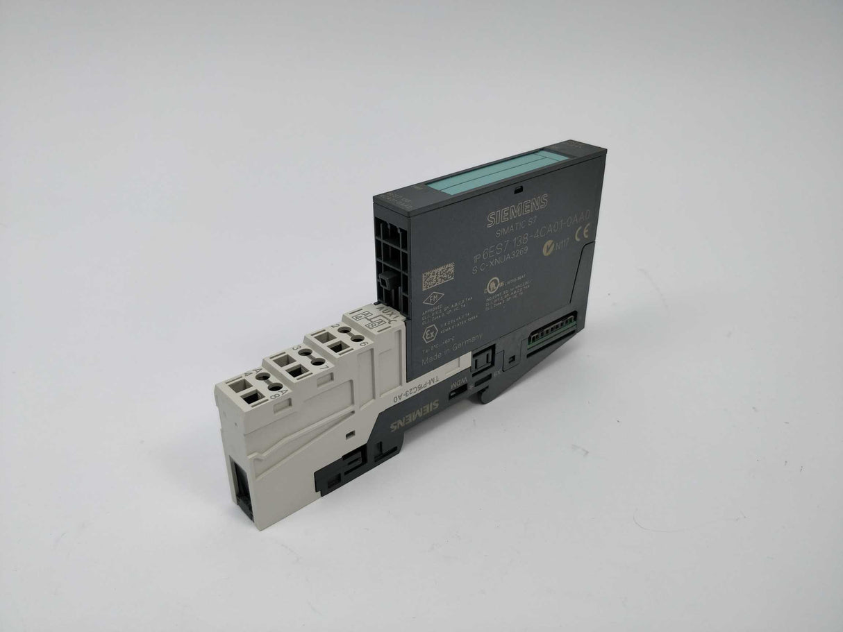 Siemens 6ES7 138-4CA01-0AA0 with 6ES7 193-4CD30-0AA0, E:02