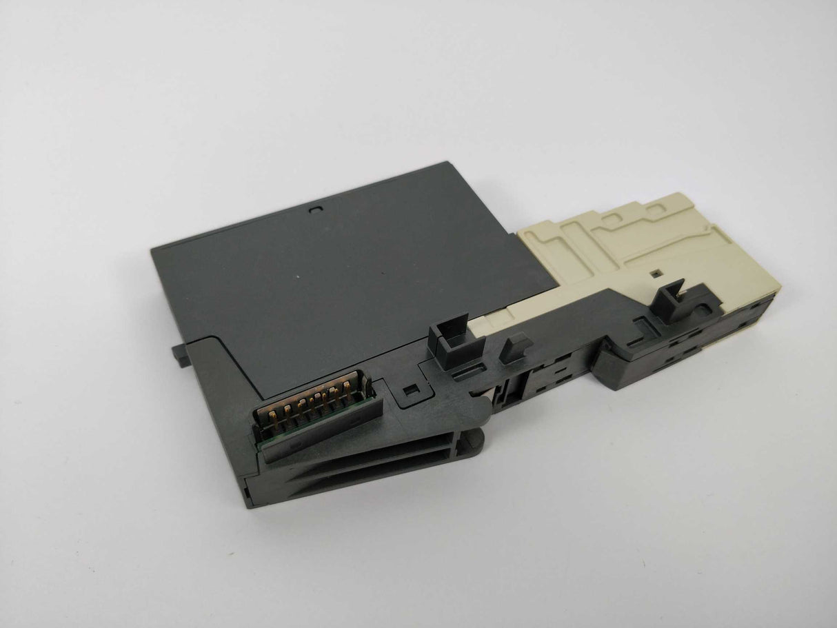 Siemens 6ES7138-4CA01-0AA0 Input Output Module