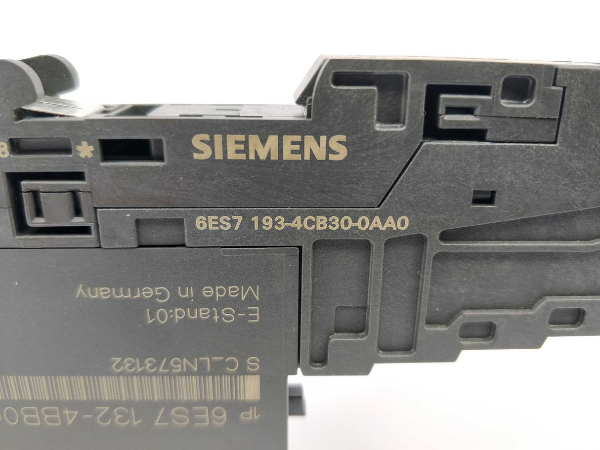 Siemens 6ES7132-4BB00-0AA0 2 DO standard DC 24V/0.5A E01