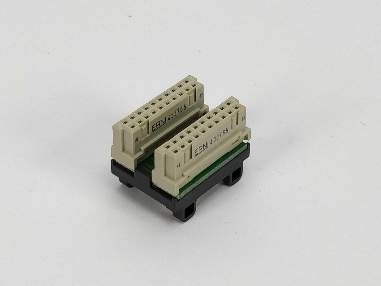 Pilz ERNI 433765 Connector