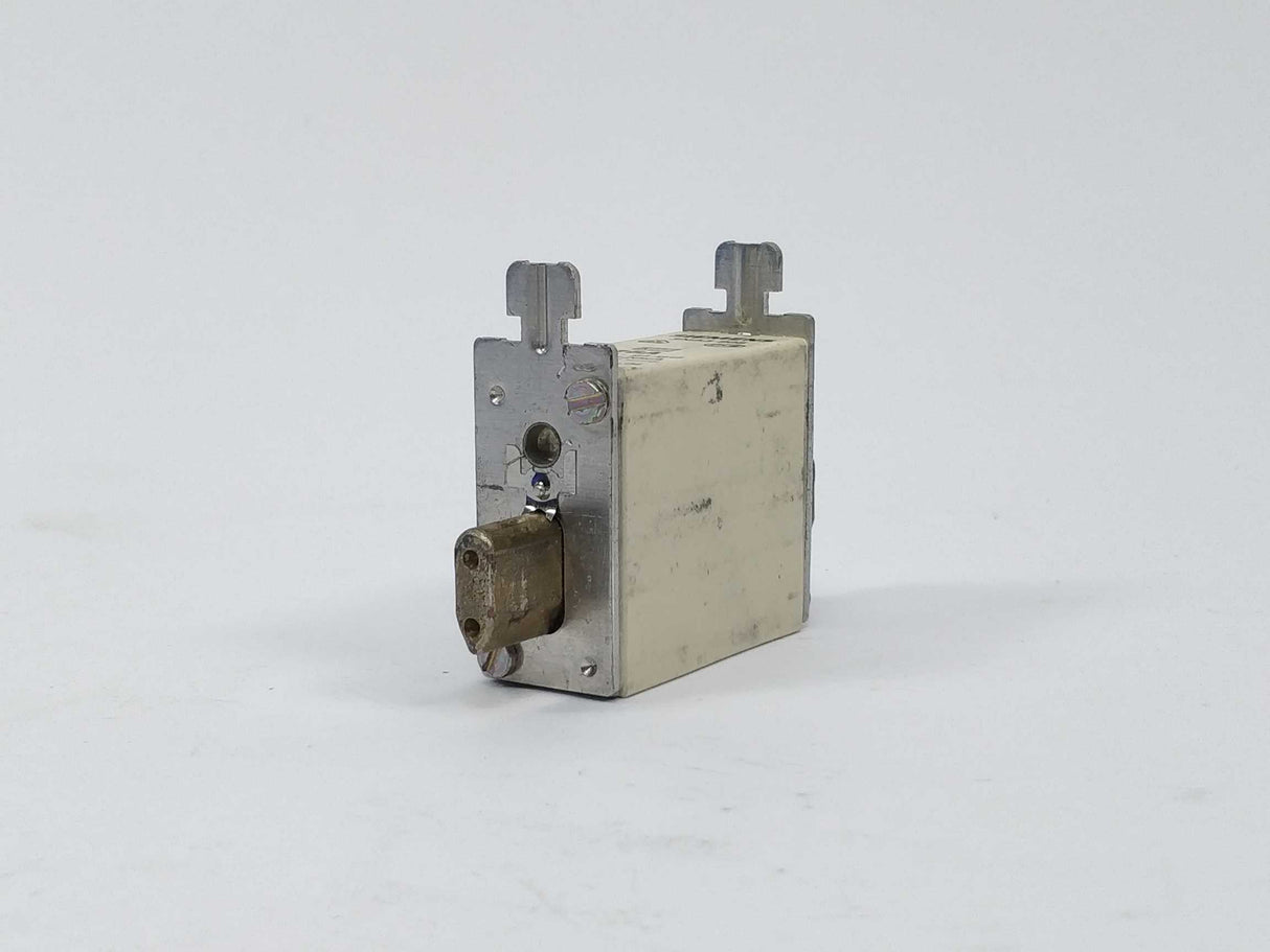 Siemens 3NA3805 Fuse 16A 500V NH000 gG 120Ka