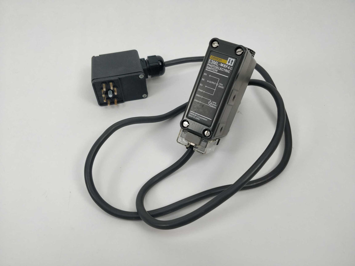 OMRON E3ML-M8F4G Photoelectric Switch