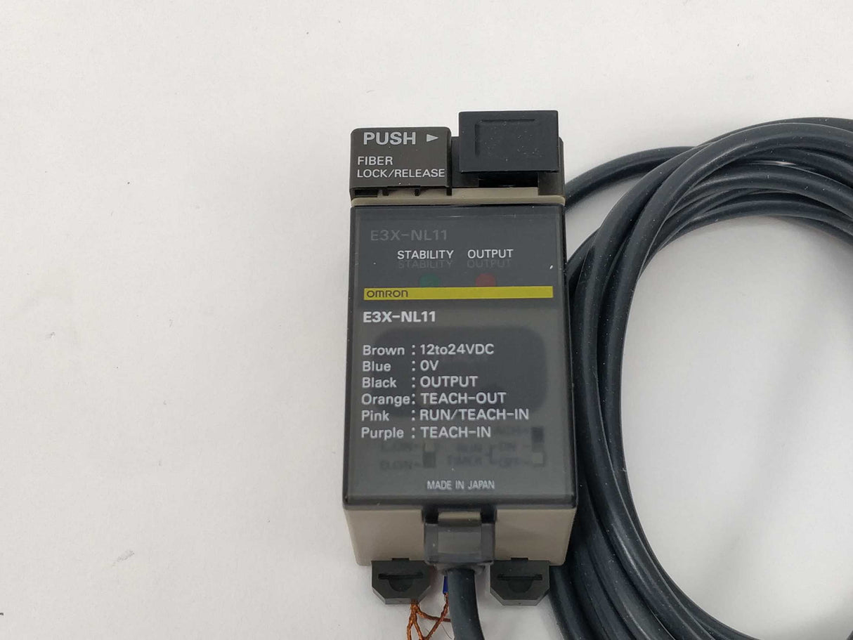 OMRON E3X-NL11 Photoelectric switch