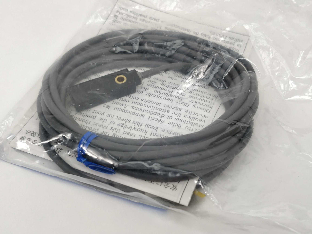 OMRON TL-W3MB1 Proximity switch