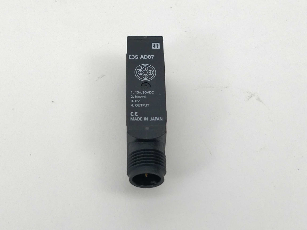 OMRON E3S-AD87 Photoelectric sensor 10 to 30 VDC