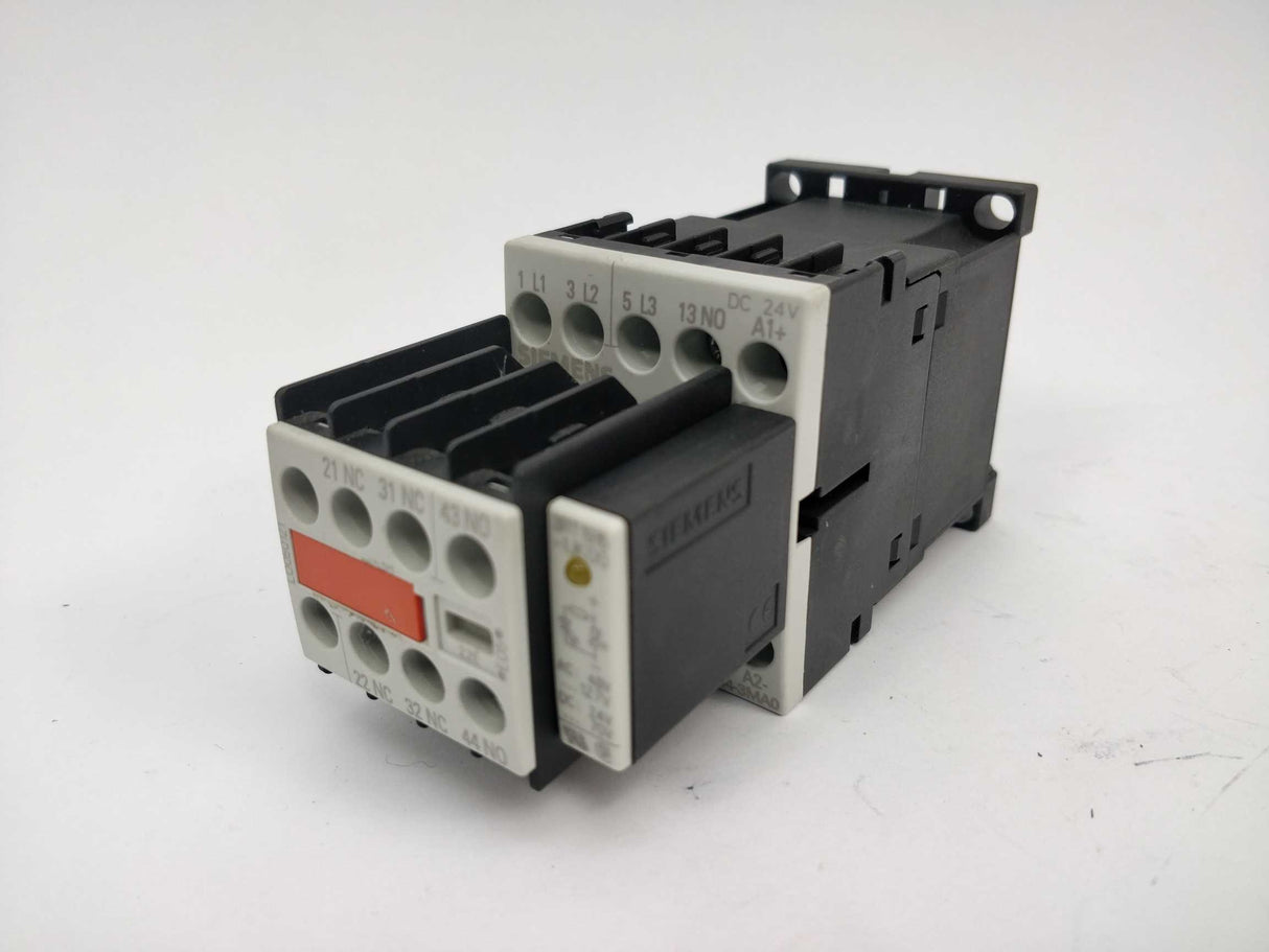 Siemens 3RT1015-1BB44-3MA0 24VDC Coil Power contactor