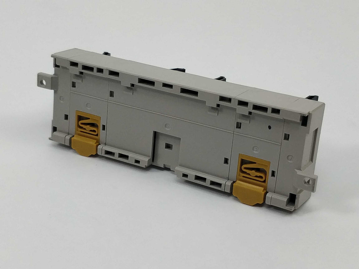 OMRON XW2B-20J6-8A Servo Relay Unit