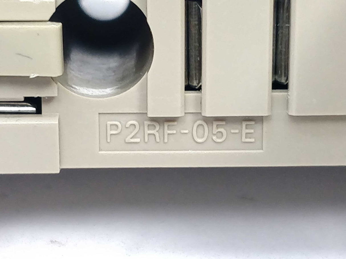 OMRON G2R-1-SND (S) Relay 24VDC with P2RF-05-E relay socket