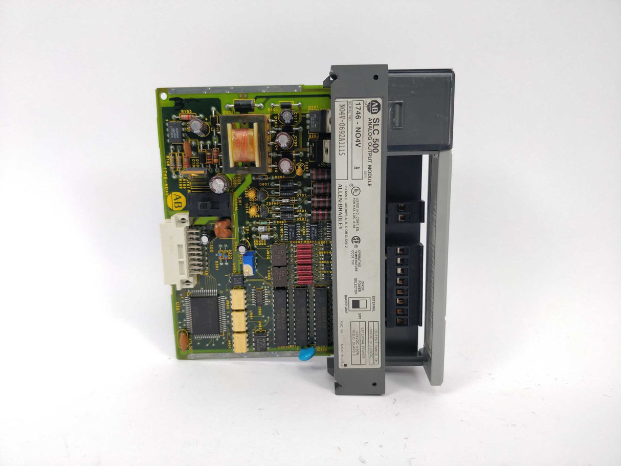 AB 1746-NO4V SLC 500 Analog Output Module; Ser. A