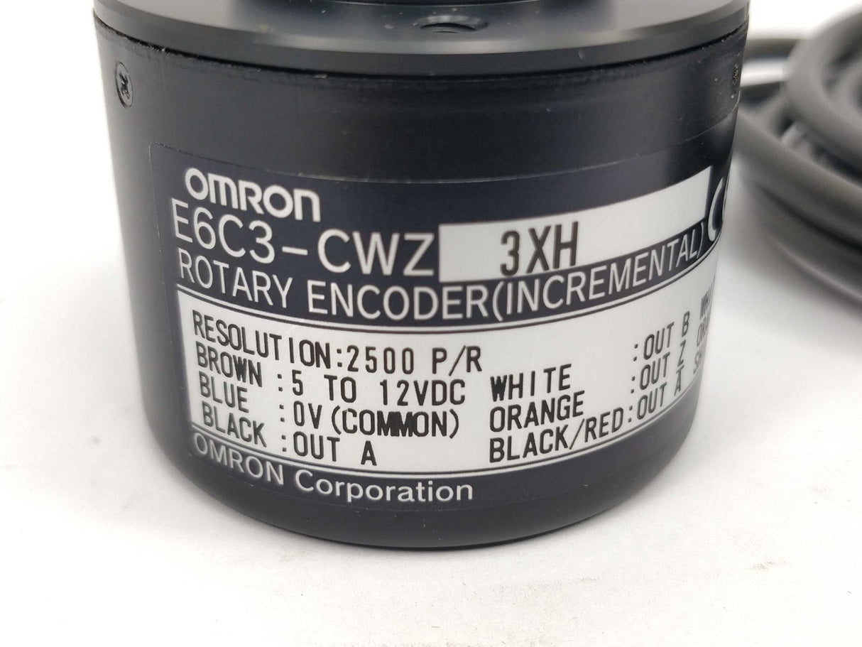 OMRON E6C3-CWZ3XH Rotary Encoder Incremental 2m