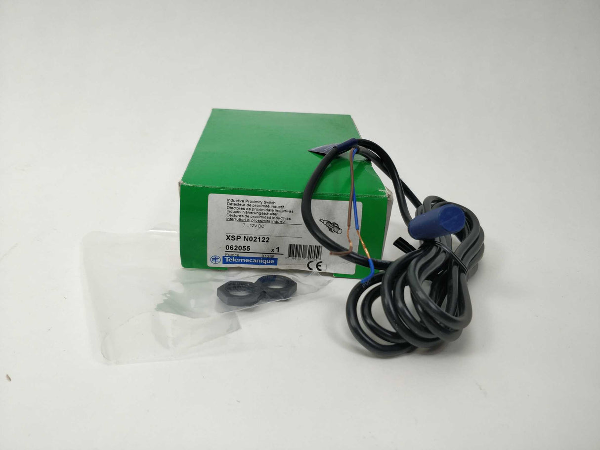 Schneider / Telemecanique XSP N02122 Inductive proximity sensors *New in box*