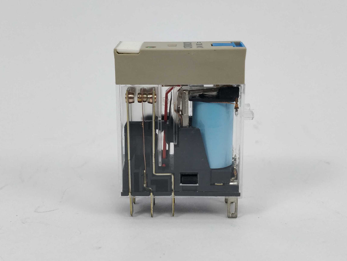 OMRON G2R-2-SNI(S) 24 VDC Relay with P2RF-08-PU socket