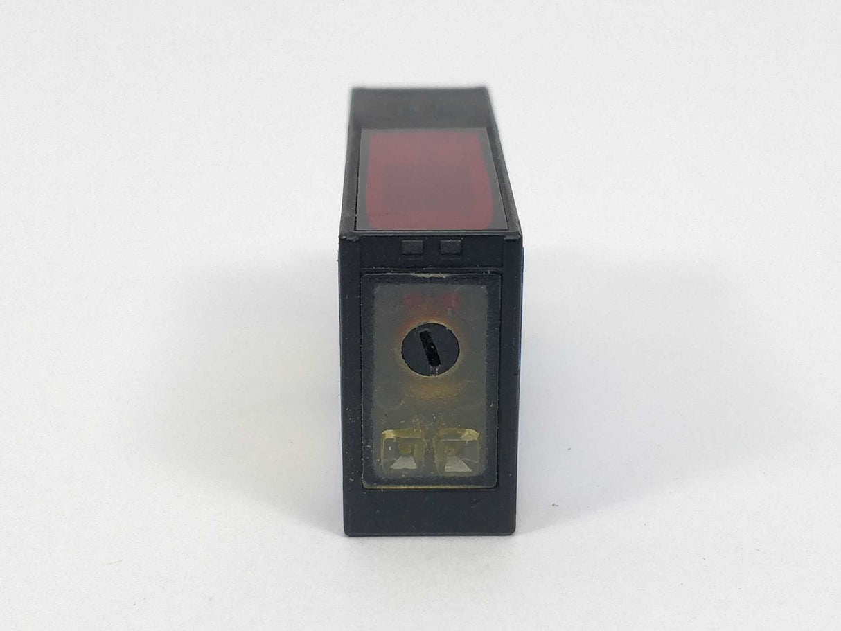 SICK WT9L-P330 Small Photoelectric sensors W9 1023977