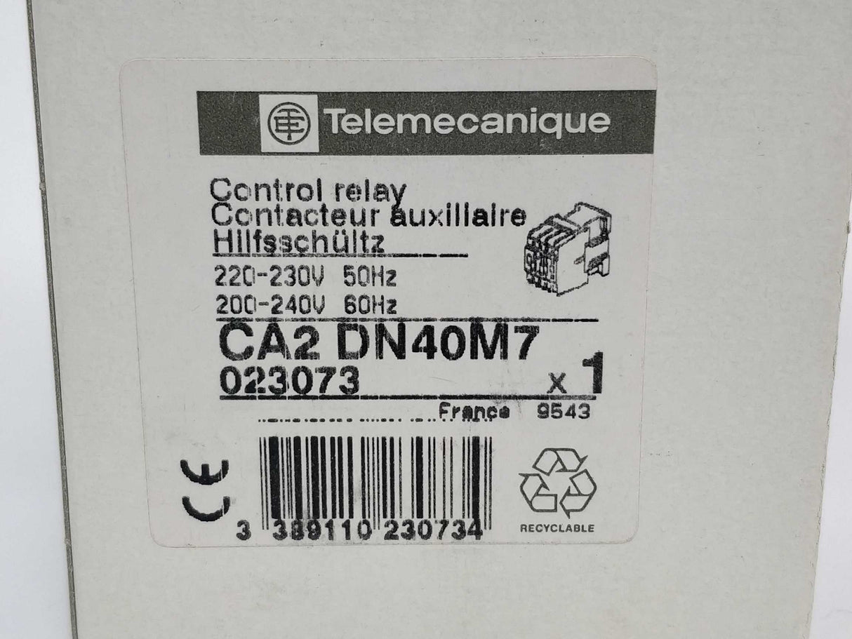 TELEMECANIQUE CA2 DN40M7 Control relay 220V 50/60Hz coil