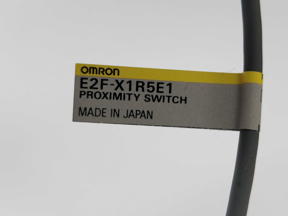 OMRON E2F-X1R5E1 Proximity switch 12-24 VDC