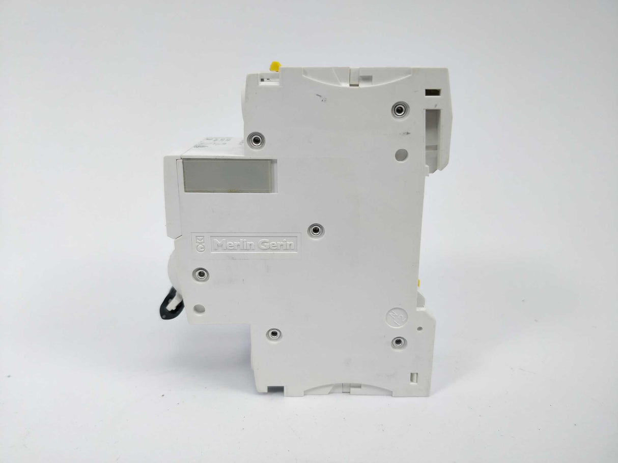 Schneider Electric A9F04602 C 2A, Circuit breaker