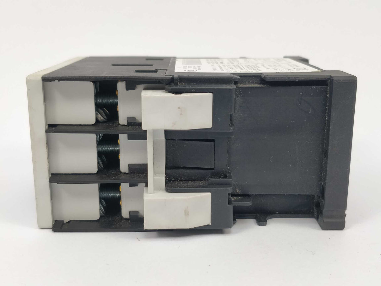 Siemens 3RT1026-3AP00 Power contactor Coil 230VAC