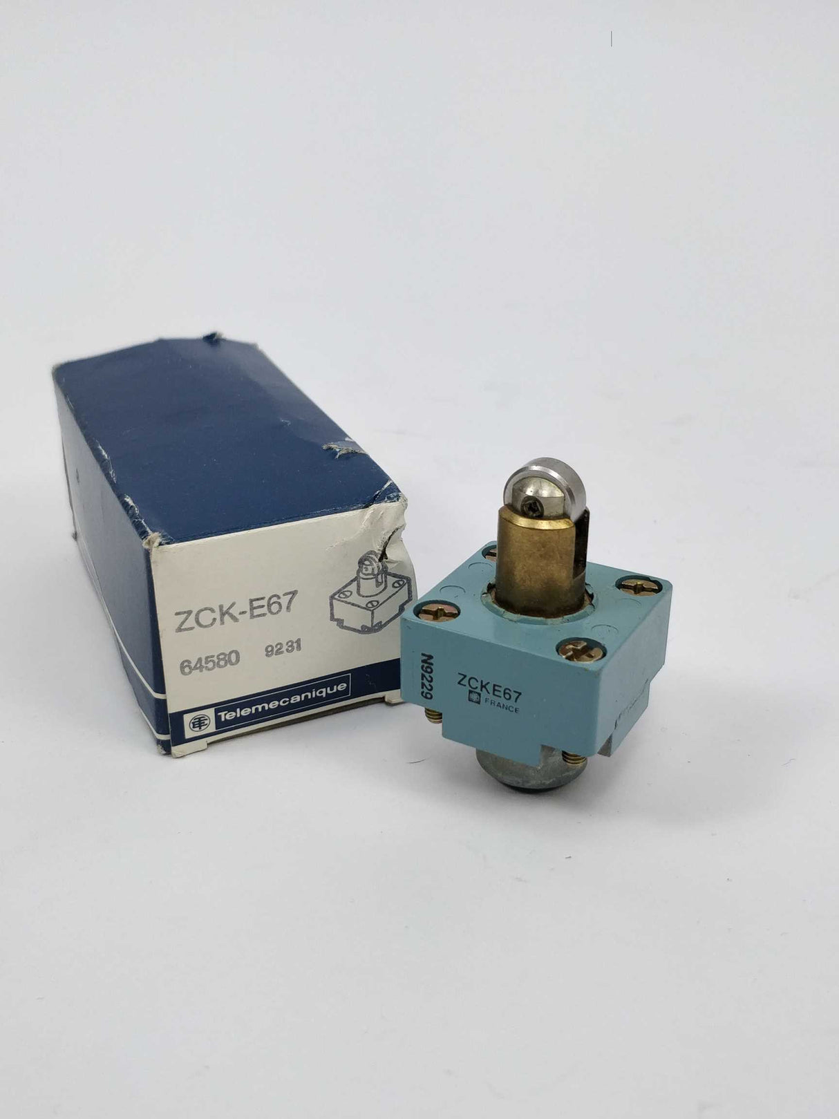 TELEMECANIQUE ZCK-E67 64580 Limit switch