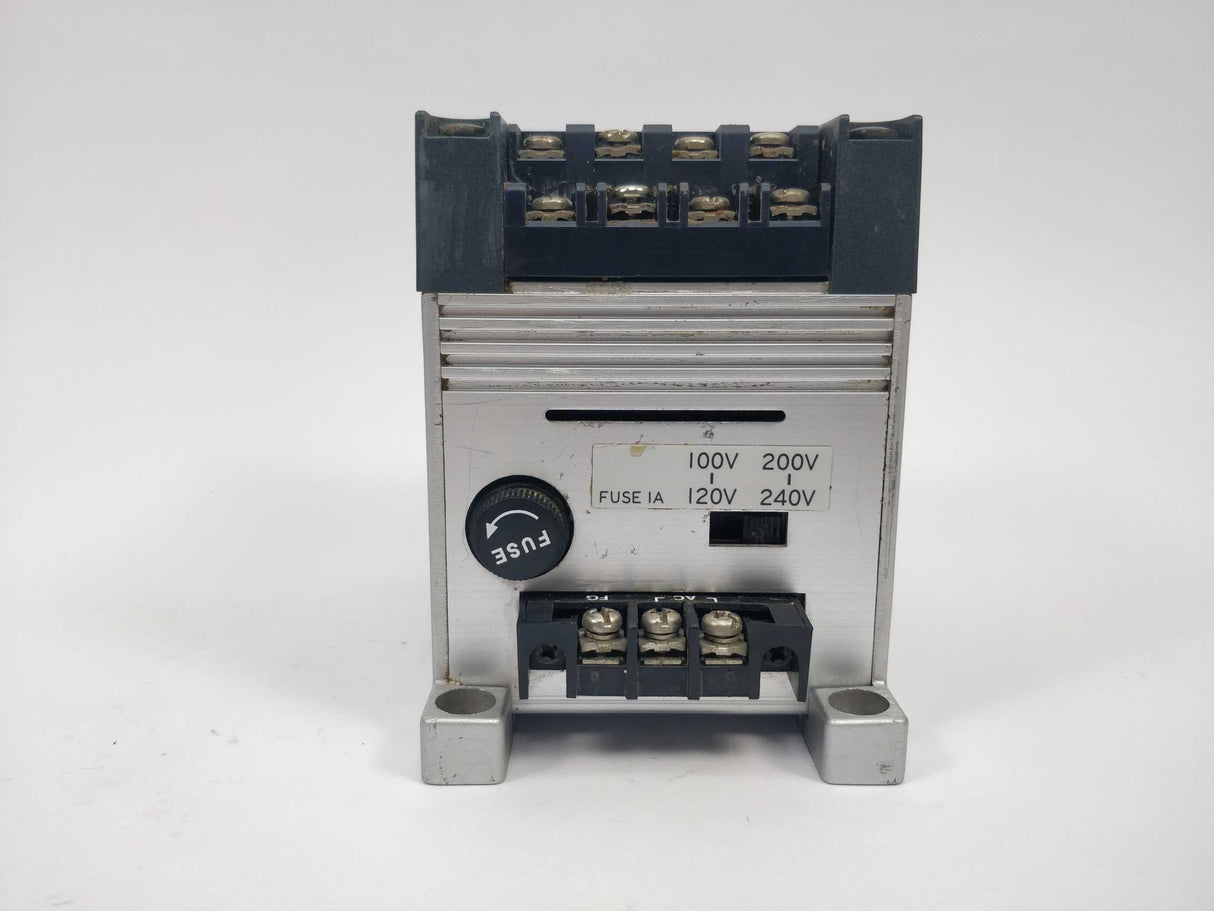 Idec PFA-1T081 FA-1 8-Output Unit