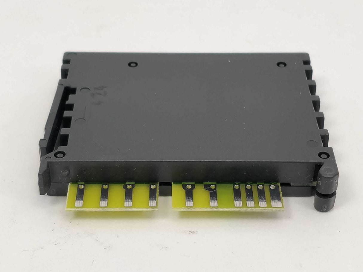 Siemens 6ES7122-1BB00-0AA0 8 pcs