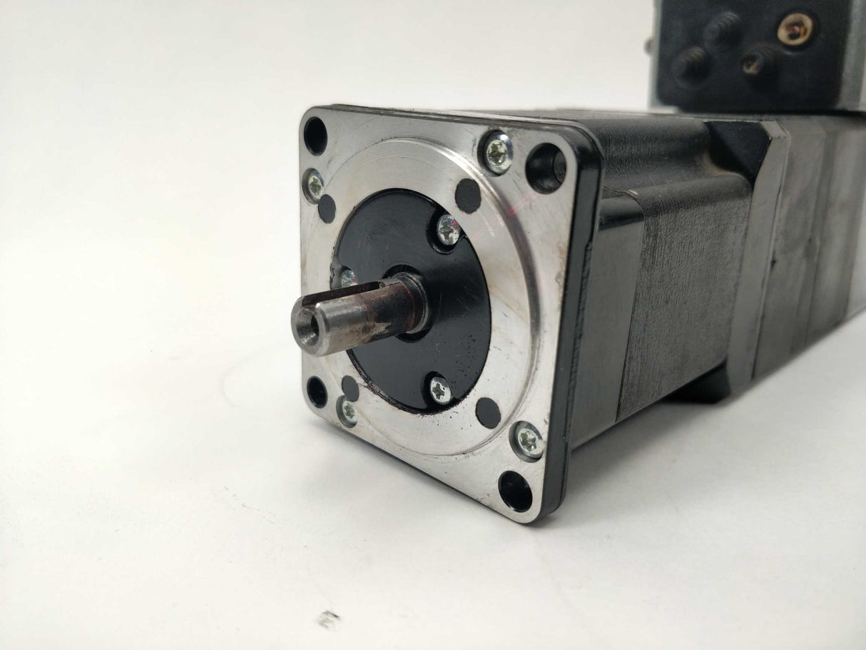 Schneider Electric ILA1B572PB2A0 Servo motor