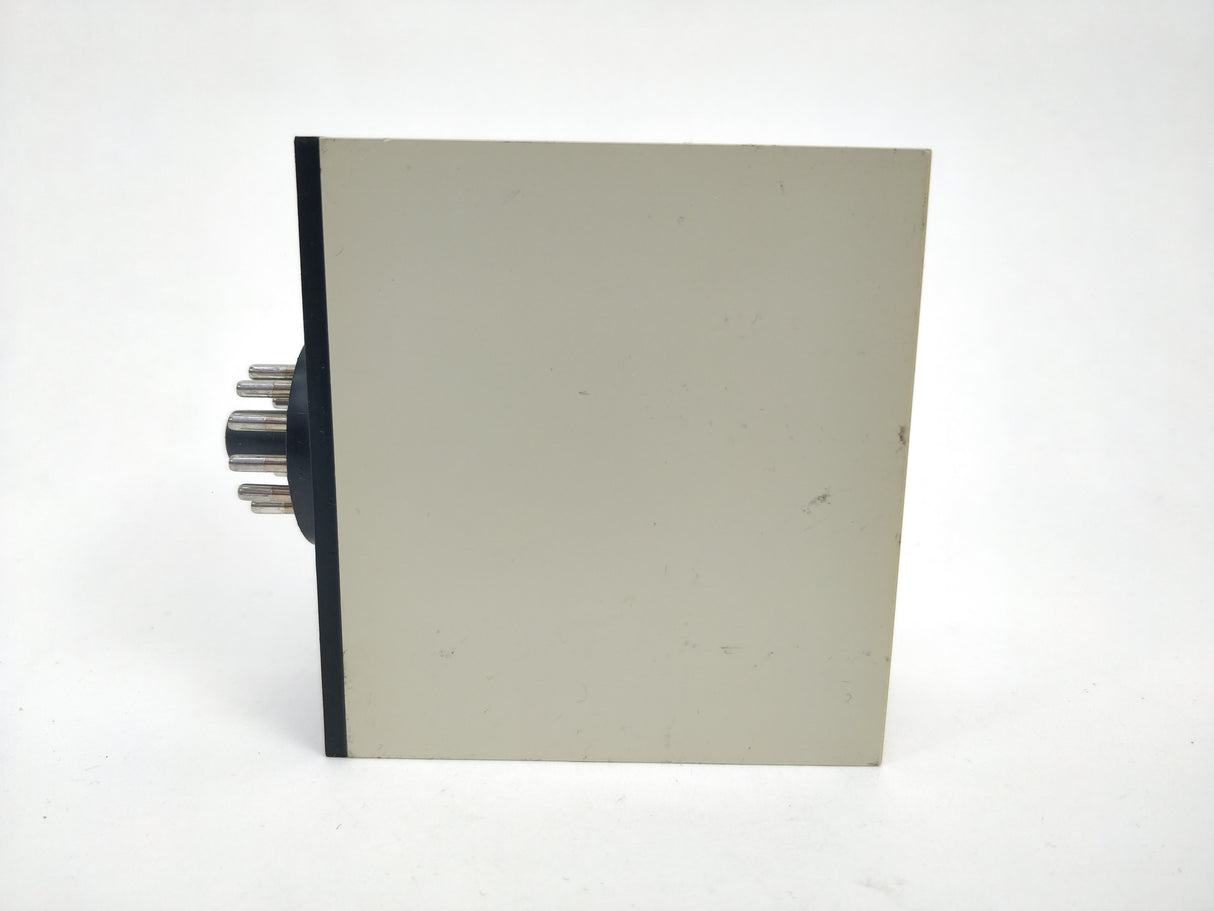 Carlo Gavazzi S 197 256 Level Control Relay