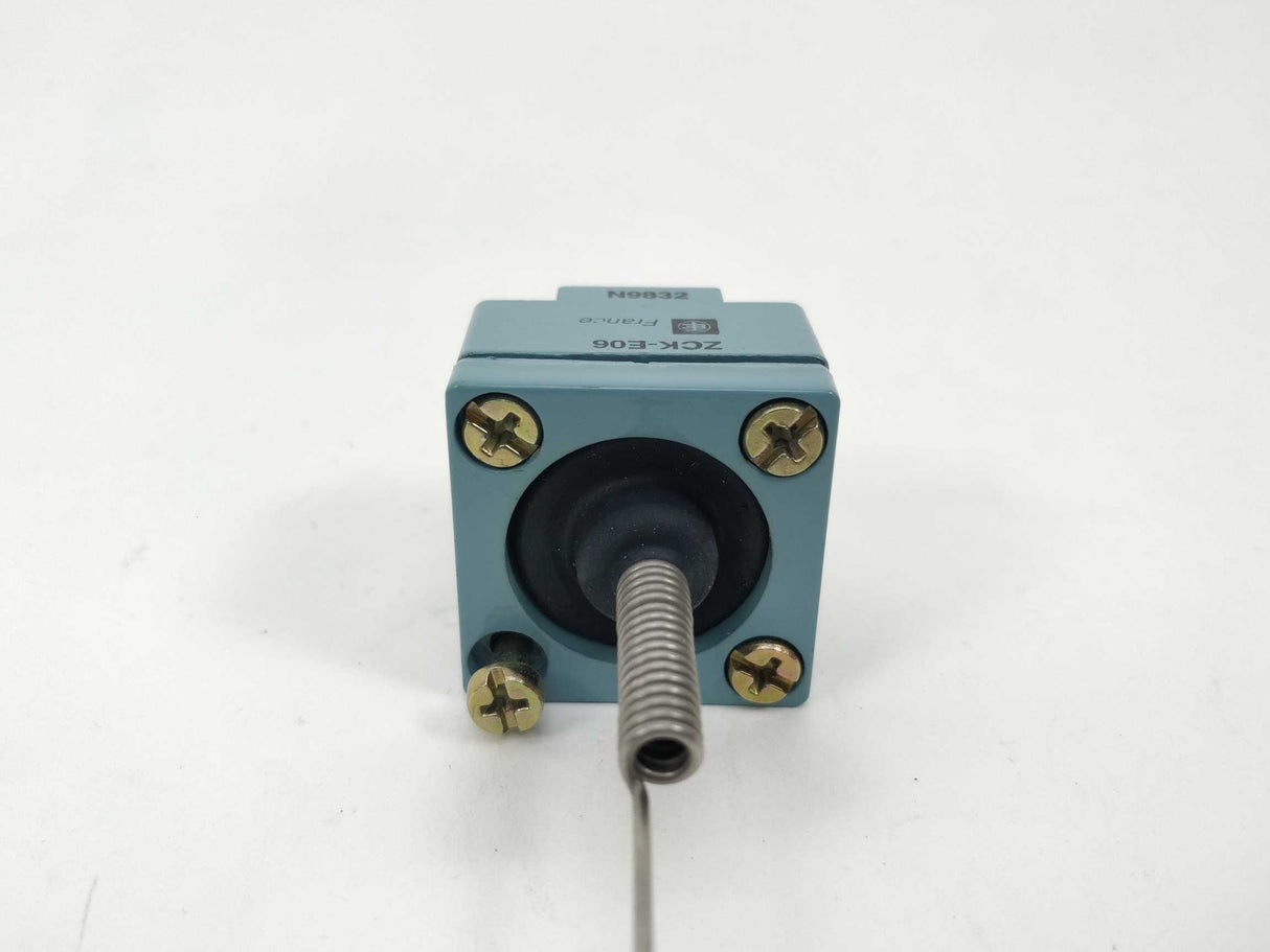 TELEMECANIQUE 064623 Limit switch head ZCK E06