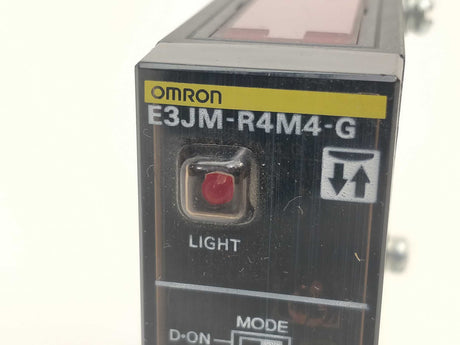 OMRON E3JM-R4M4-G Photoelectric Sensor