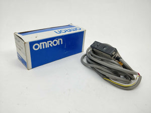 OMRON E3C-JC4P PHOTOELETRIC SWITCH