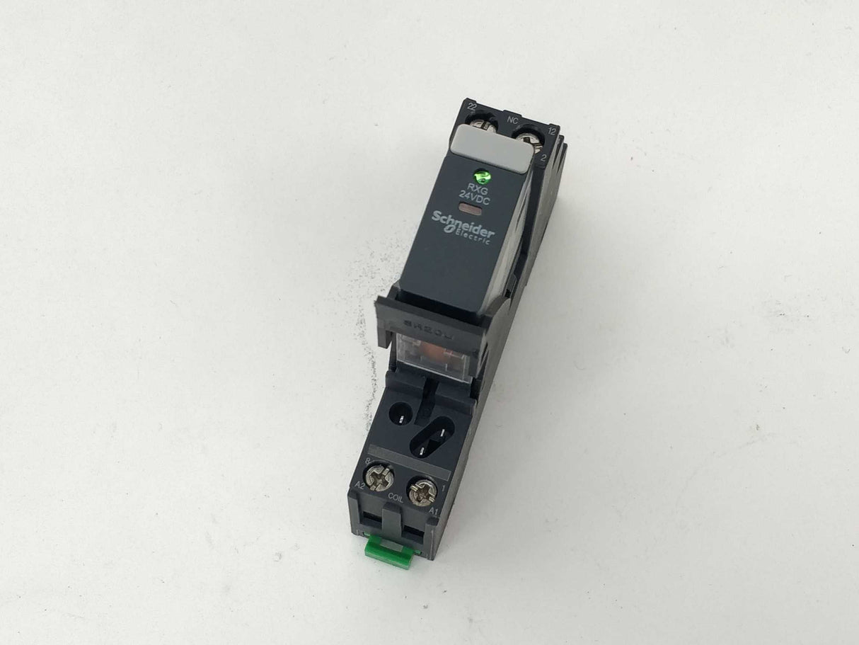 Schneider Electric Relay RXG23BD + support RGZE1S48M