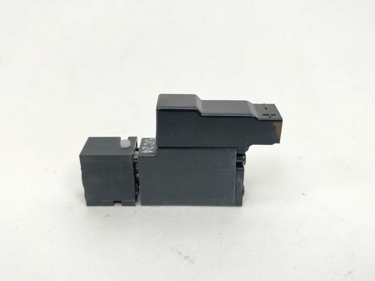 Festo 30217 MZH-3-0,4-LED Solenoid Valve