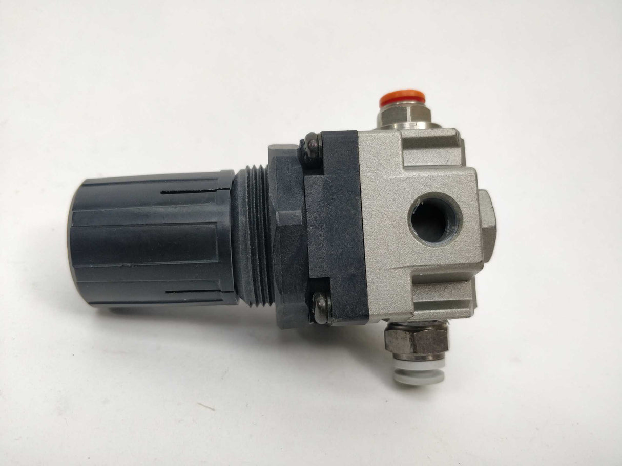 SMC EAR2000-F02 Compressed Air Regulator