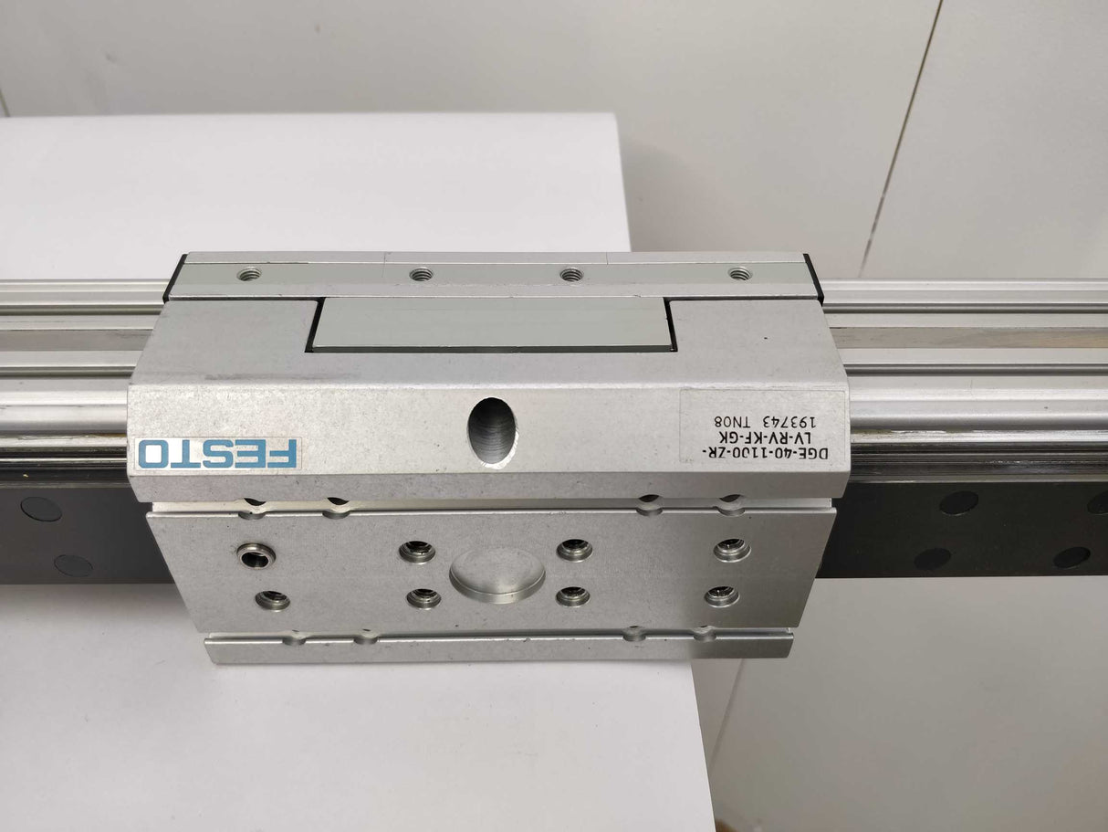 Festo 193743 DGE-40-1100-ZR-LV-RV-KF-GK 1100mm