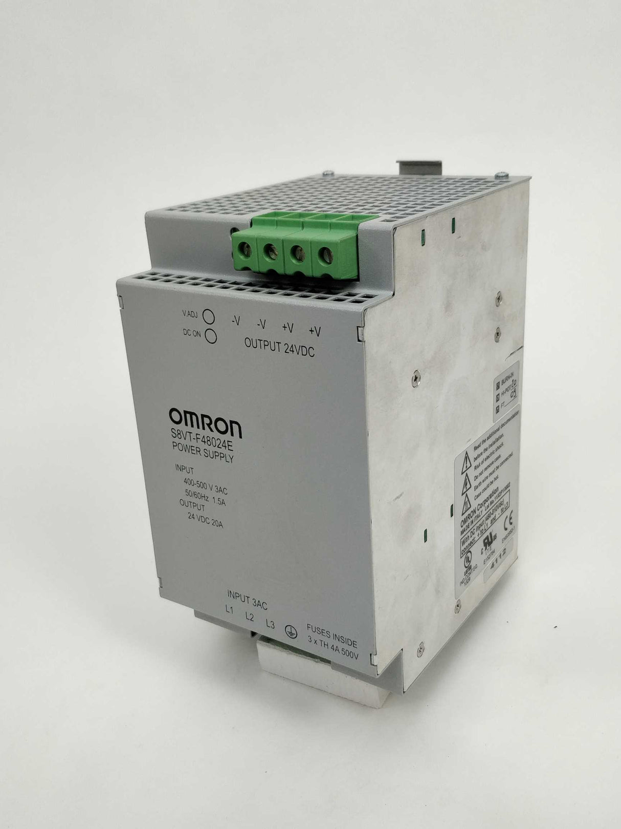 OMRON S8VT-F48024E Power Supply Input 400-500 V 3 AC out: 24V 20A