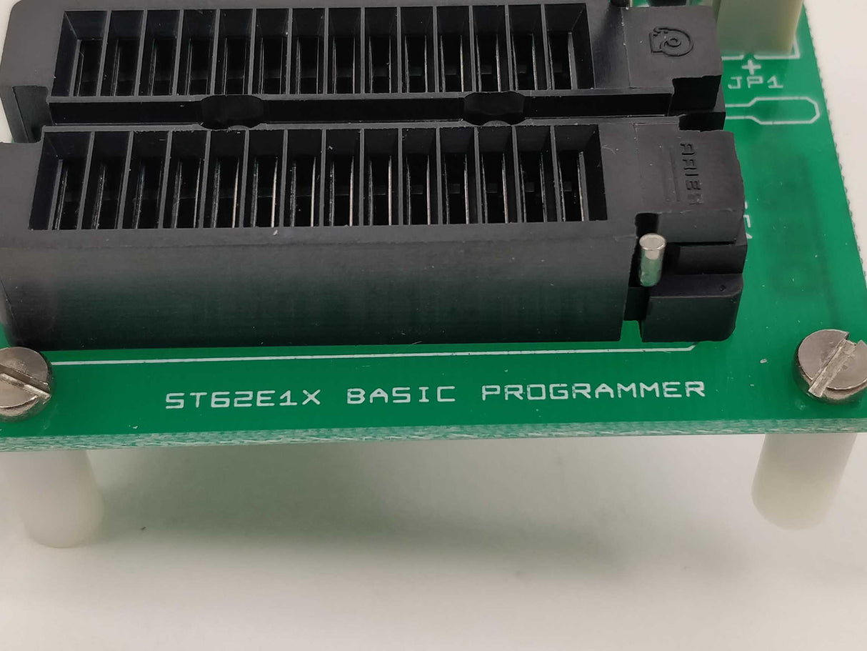 SGS-Thomson ST62E1X Basic programmer