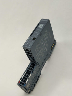 Siemens 6ES7132-6BH01-0BA0 with base 6ES7193-6BP00-0BA0