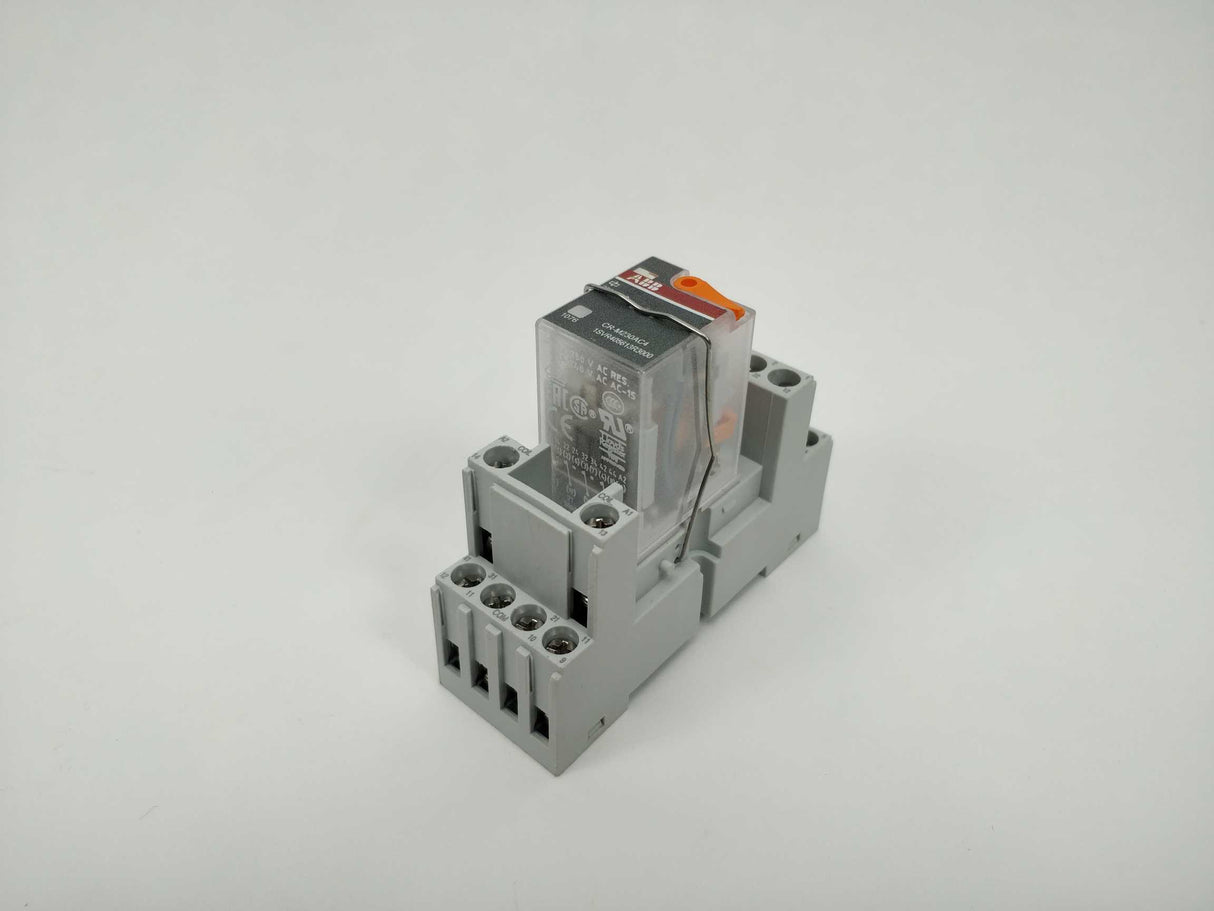 ABB 1SVR405613R3000 CR-M230AC4 relay with 1SVR405651R3000 socket