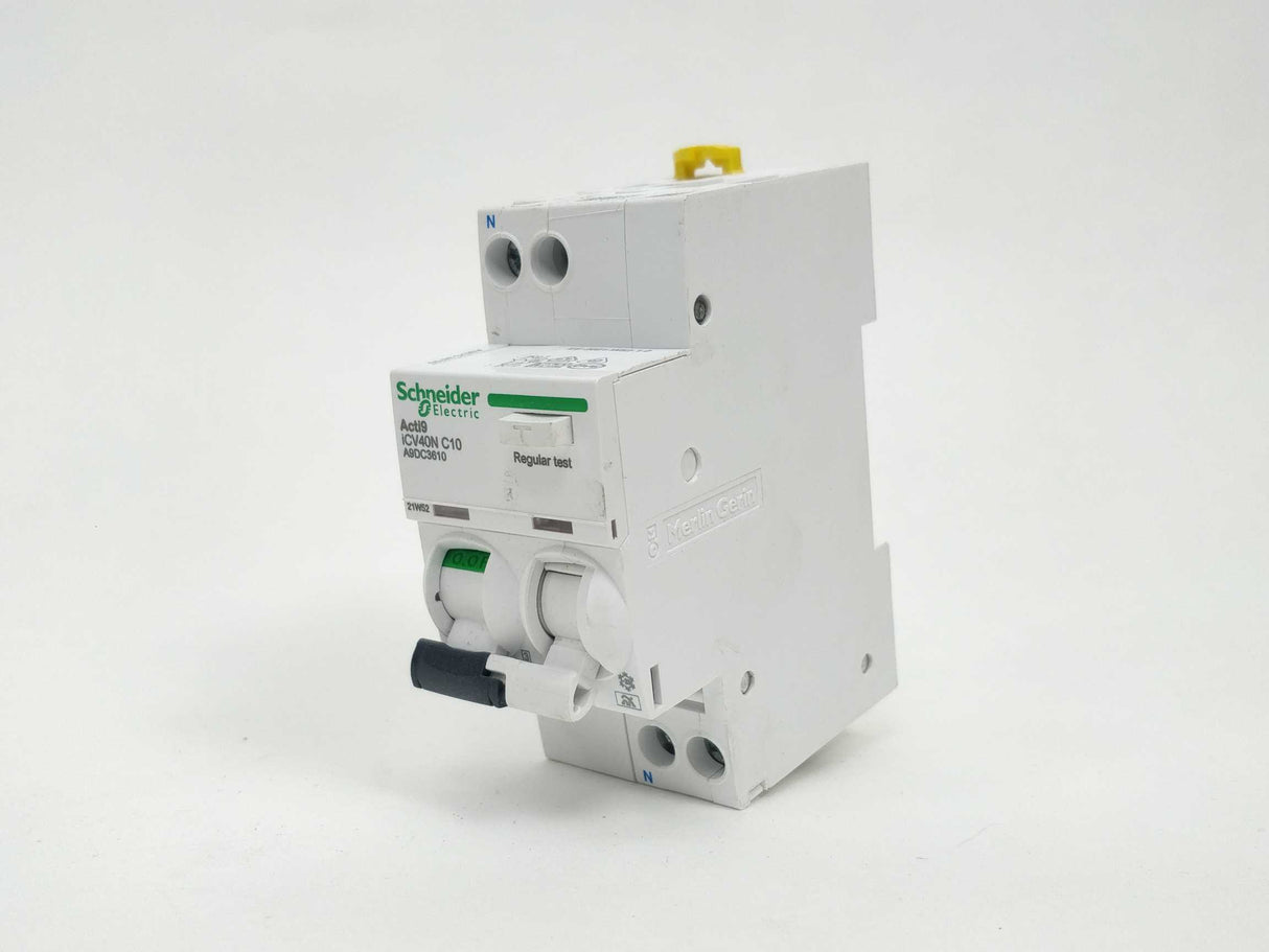 Schneider Electric A9DC3610 Acti9 iCV40N Combi switch 1P+N, C10