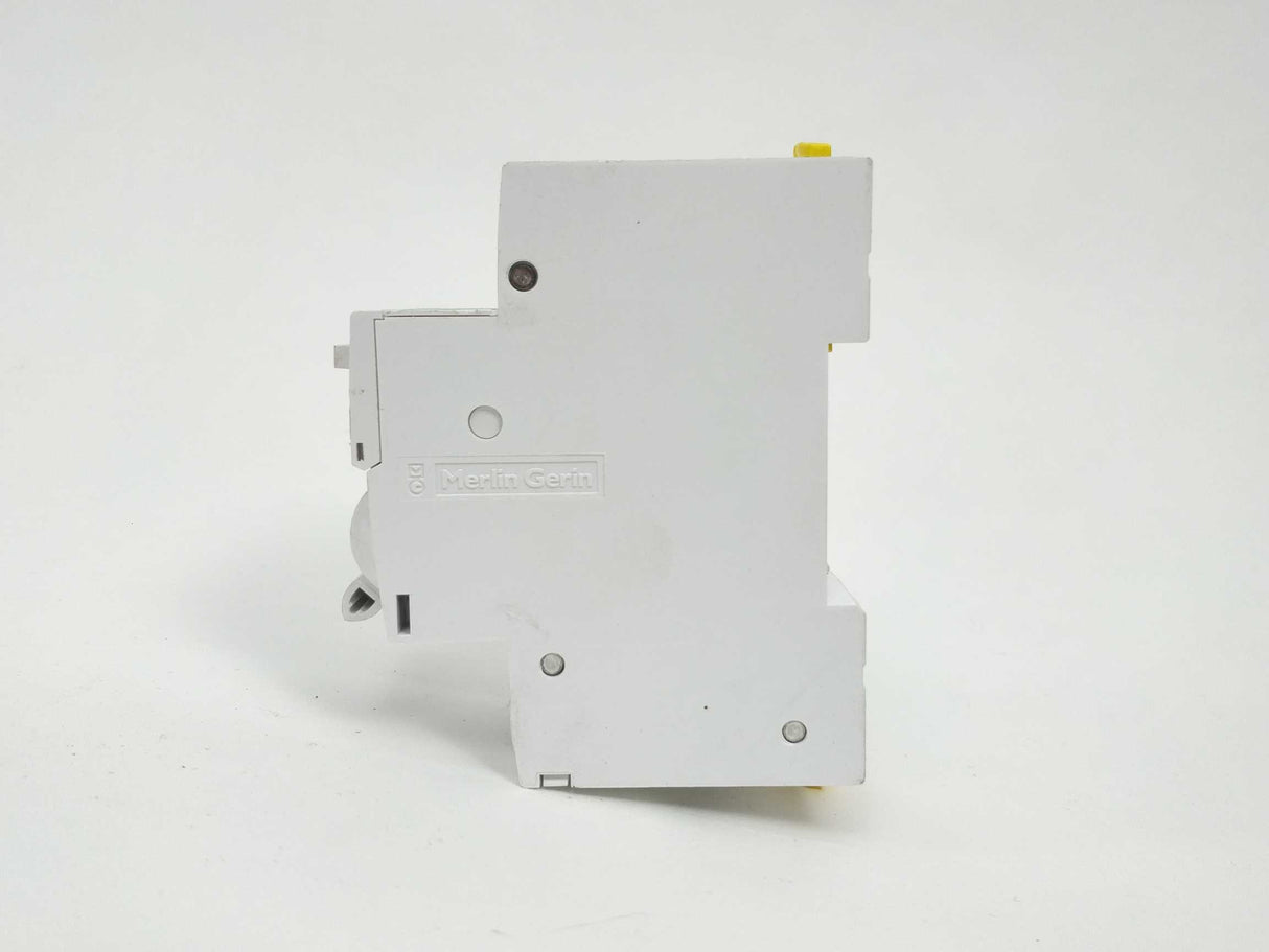 Schneider Electric A9DC3610 Acti9 iCV40N Combi switch 1P+N, C10